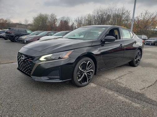2025 Nissan Altima SR