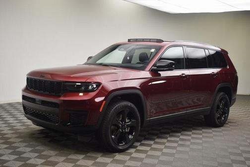 2022 Jeep Grand Cherokee L Laredo