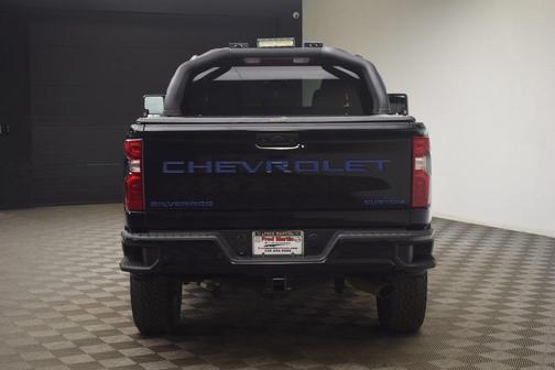 2024 Chevrolet Silverado 2500 Custom