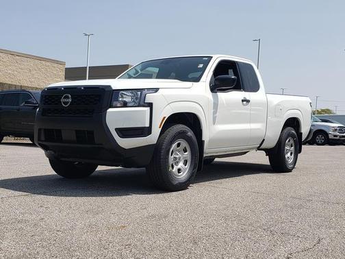 2025 Nissan Frontier S
