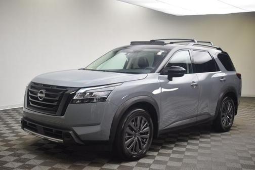 2t Gry Blk Roof 2024 Nissan Pathfinder SL