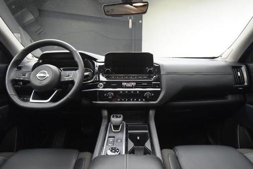 2t Gry Blk Roof 2024 Nissan Pathfinder SL