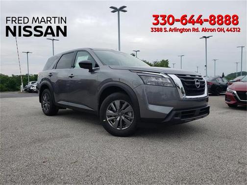 2025 Nissan Pathfinder S