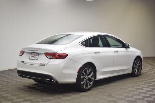 2016 Chrysler 200 C