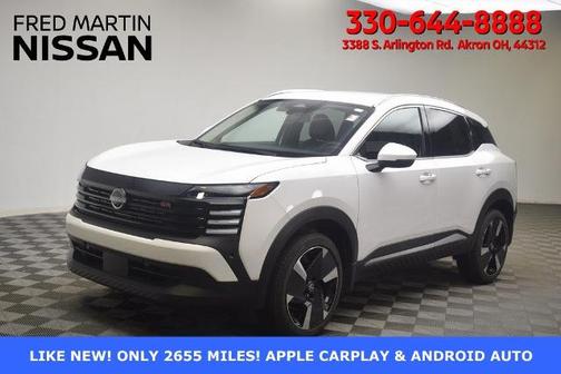 Aspen White Tri 2025 Nissan Kicks SR