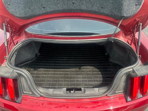 2016 Ford Mustang V6