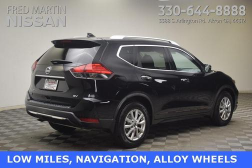 2017 Nissan Rogue SV