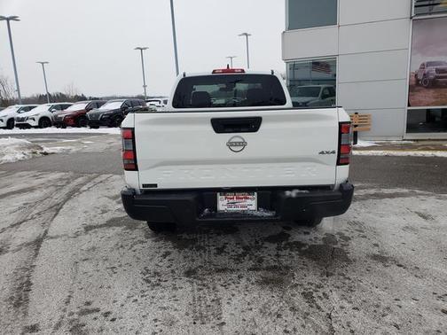 2025 Nissan Frontier S