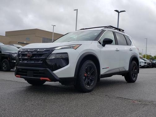 2025 Nissan Rogue Rock Creek