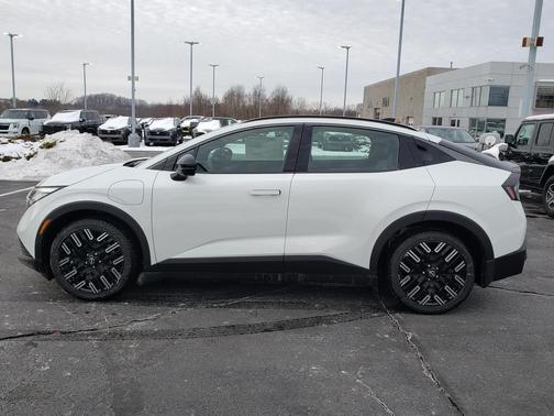 2026 Nissan Leaf PLAT+