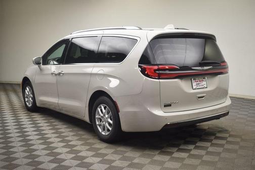 2021 Chrysler Pacifica Touring-L