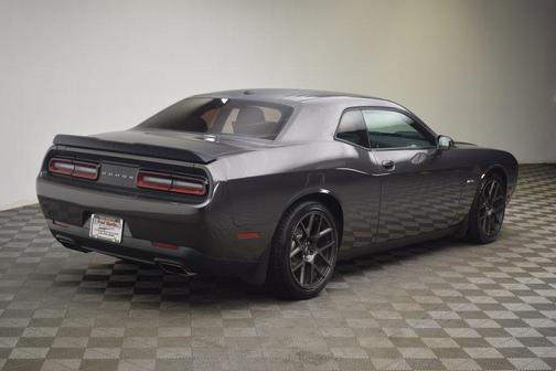 2017 Dodge Challenger R/T