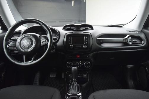 2017 Jeep Renegade Altitude