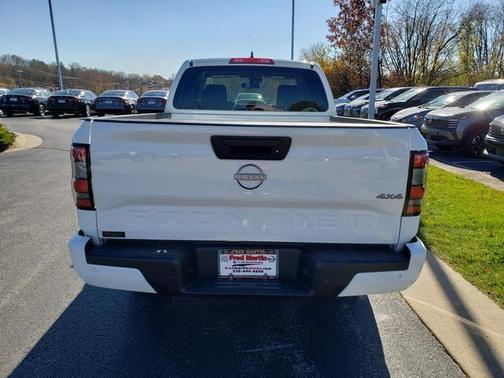 2025 Nissan Frontier SV