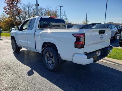2025 Nissan Frontier SV