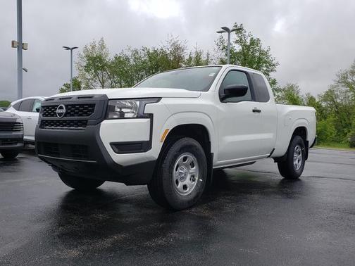 2025 Nissan Frontier S