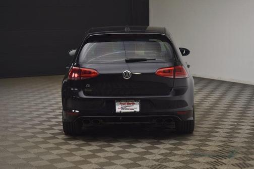 2016 Volkswagen Golf R 4-Door