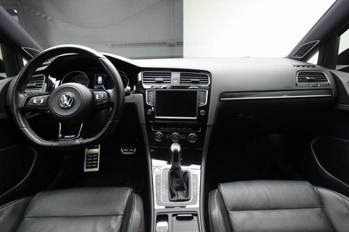 2016 Volkswagen Golf R 4-Door