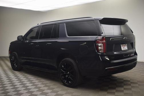 2022 Chevrolet Suburban RST