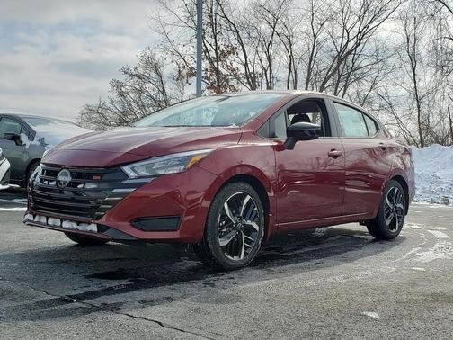 2025 Nissan Versa 1.6 SR