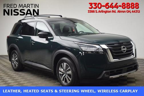 2022 Nissan Pathfinder SL