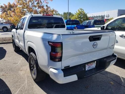 2025 Nissan Frontier SV