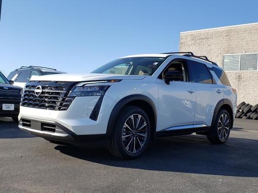 2026 Nissan Pathfinder Platinum