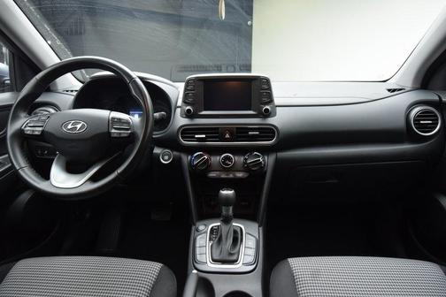 2021 Hyundai KONA SEL