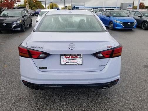 2025 Nissan Altima SR