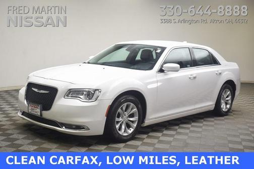 2015 Chrysler 300 Limited