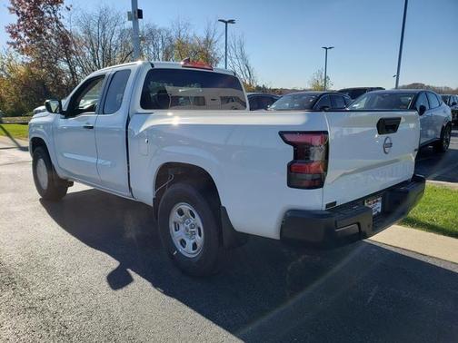 2025 Nissan Frontier S