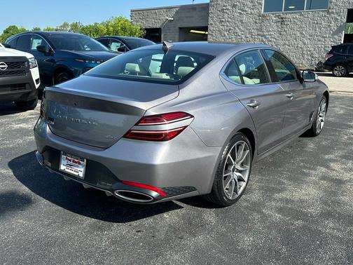 2024 Genesis G70 2.5T