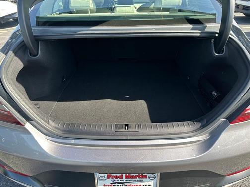 2024 Genesis G70 2.5T