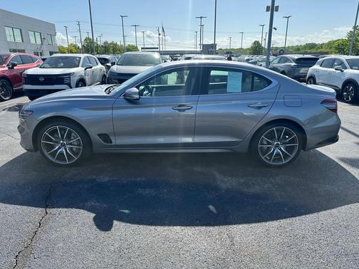 2024 Genesis G70 2.5T