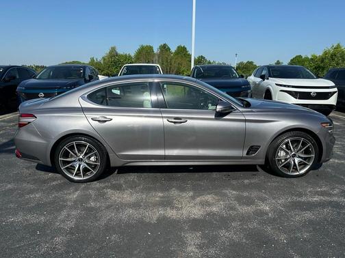 2024 Genesis G70 2.5T