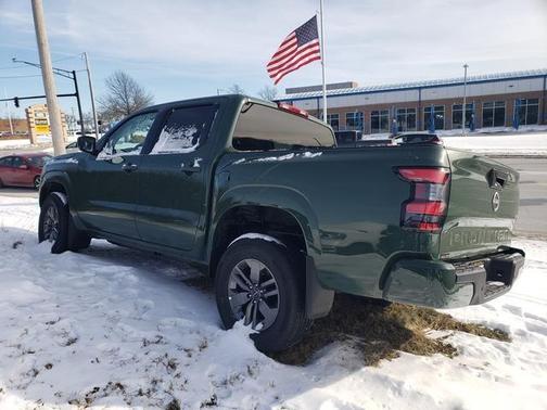 2025 Nissan Frontier SV