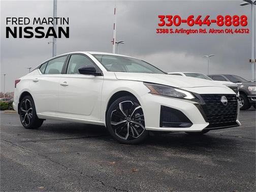 2025 Nissan Altima SR