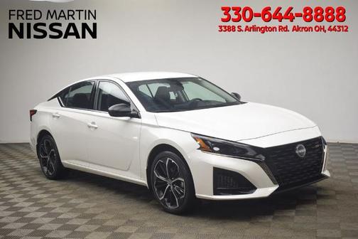 White 2025 Nissan Altima SR