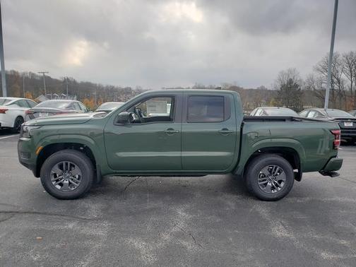 2025 Nissan Frontier SV