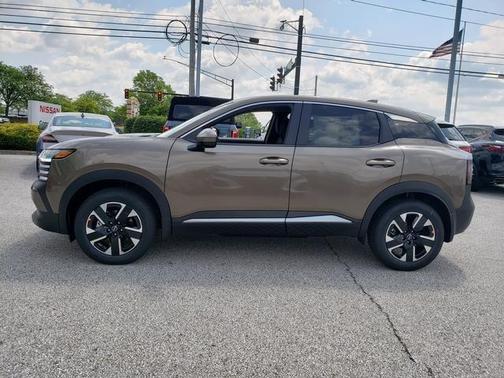 2025 Nissan Kicks SV