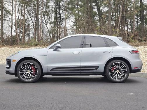 2024 Porsche Macan 