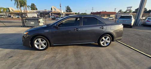 Gray 2014 Toyota Camry Hybrid SE