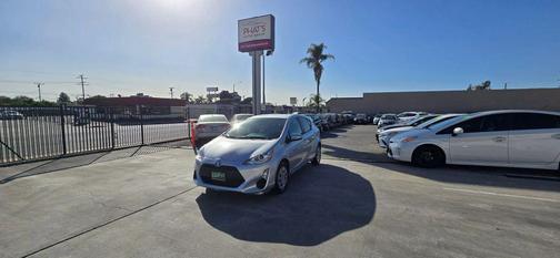 2016 Toyota Prius c One