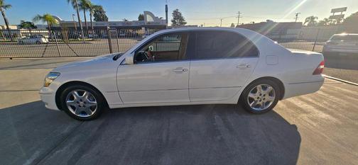 2004 Lexus LS 430 Base