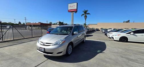2009 Toyota Sienna XLE