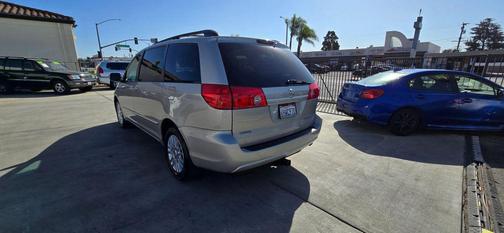 2009 Toyota Sienna XLE