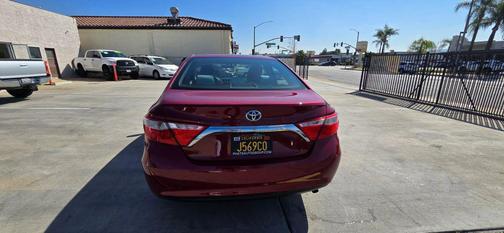 2015 Toyota Camry Hybrid SE