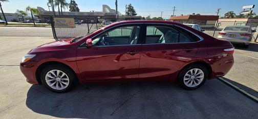 2015 Toyota Camry Hybrid SE