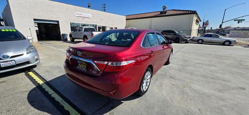 2015 Toyota Camry Hybrid SE