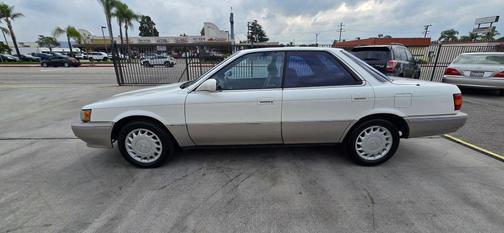 1990 Lexus ES 250 Base